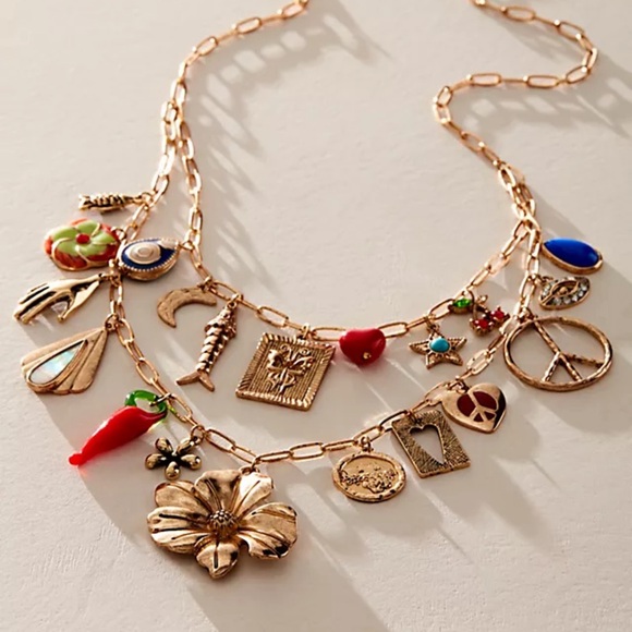 Free People Maxamillion Charm Necklace Flower Power One Size - Picture 2 of 15